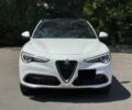Белый Альфа stelvio, объемом двигателя 2 л и пробегом 10 тыс. км за 16000 $, фото 1 на Automoto.ua