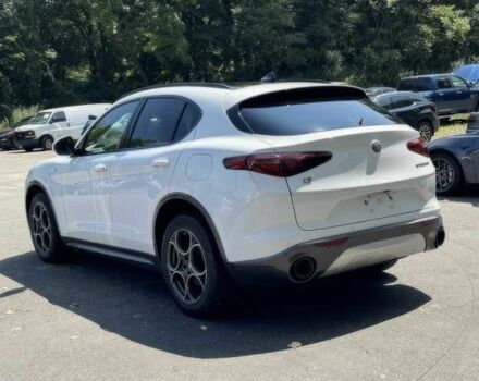 Білий Альфа stelvio, об'ємом двигуна 2 л та пробігом 29 тис. км за 16000 $, фото 5 на Automoto.ua