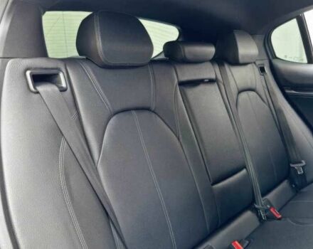 Белый Альфа stelvio, объемом двигателя 2 л и пробегом 20 тыс. км за 13000 $, фото 19 на Automoto.ua