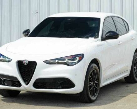 Белый Альфа stelvio, объемом двигателя 2 л и пробегом 20 тыс. км за 13000 $, фото 2 на Automoto.ua