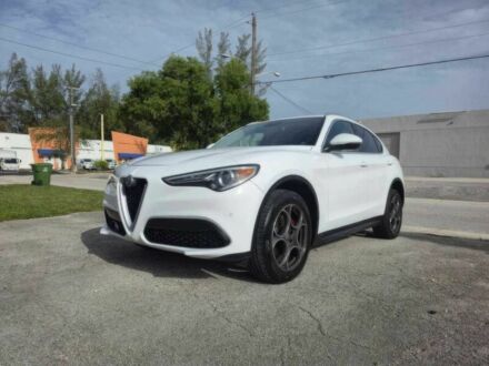 Альфа stelvio 2018 в Кропивницком (Кировограде) на Automoto.ua Белый Альфа stelvio, объемом двигателя 0 л и пробегом 52 тыс. км за 10700 $, фото 1 на Automoto.ua