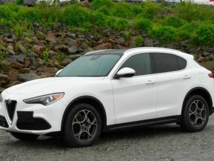 Білий Альфа stelvio, об'ємом двигуна 2 л та пробігом 56 тис. км за 13800 $, фото 1 на Automoto.ua