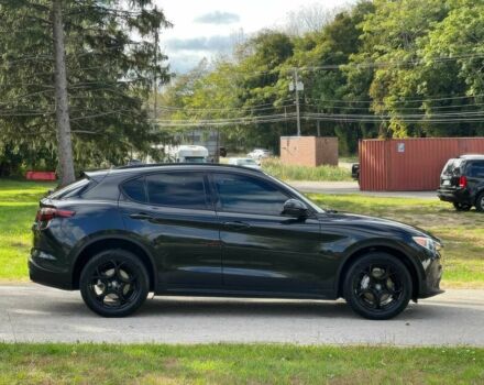 Черный Альфа stelvio, объемом двигателя 2 л и пробегом 32 тыс. км за 15000 $, фото 7 на Automoto.ua