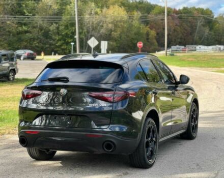 Черный Альфа stelvio, объемом двигателя 2 л и пробегом 32 тыс. км за 15000 $, фото 6 на Automoto.ua