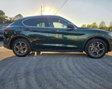 Черный Альфа stelvio, объемом двигателя 2 л и пробегом 32 тыс. км за 6500 $, фото 3 на Automoto.ua