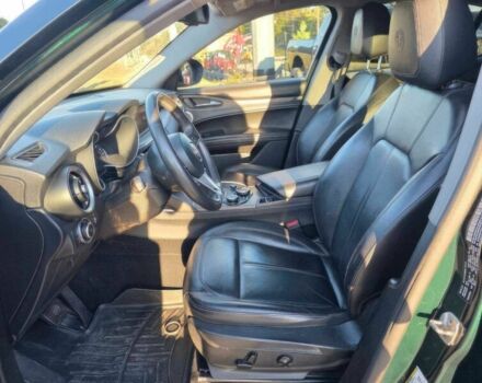 Черный Альфа stelvio, объемом двигателя 2 л и пробегом 32 тыс. км за 6500 $, фото 7 на Automoto.ua