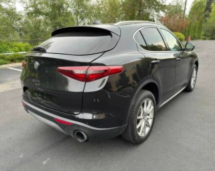 Черный Альфа stelvio, объемом двигателя 2 л и пробегом 35 тыс. км за 8300 $, фото 6 на Automoto.ua