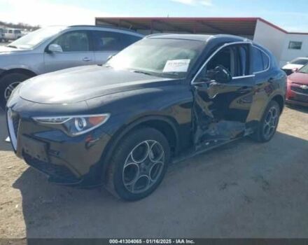 Чорний Альфа stelvio, об'ємом двигуна 0 л та пробігом 49 тис. км за 5000 $, фото 1 на Automoto.ua