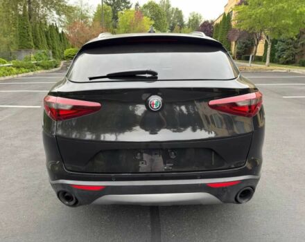 Черный Альфа stelvio, объемом двигателя 2 л и пробегом 35 тыс. км за 8300 $, фото 5 на Automoto.ua