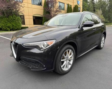 Черный Альфа stelvio, объемом двигателя 2 л и пробегом 35 тыс. км за 8300 $, фото 2 на Automoto.ua