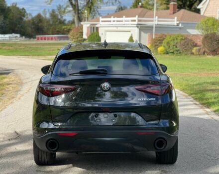 Черный Альфа stelvio, объемом двигателя 2 л и пробегом 32 тыс. км за 15000 $, фото 5 на Automoto.ua