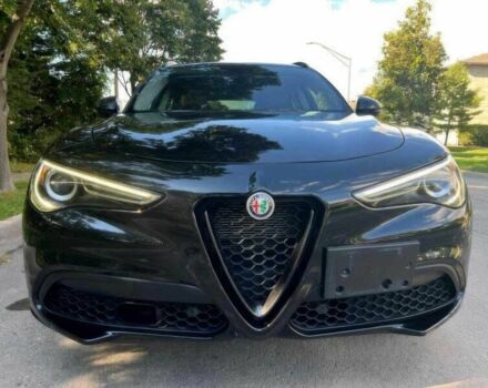 Черный Альфа stelvio, объемом двигателя 2 л и пробегом 33 тыс. км за 9900 $, фото 1 на Automoto.ua