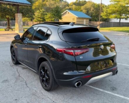 Черный Альфа stelvio, объемом двигателя 2 л и пробегом 34 тыс. км за 16300 $, фото 4 на Automoto.ua