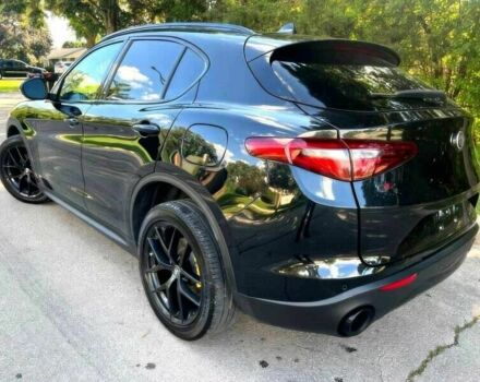 Черный Альфа stelvio, объемом двигателя 2 л и пробегом 33 тыс. км за 9900 $, фото 3 на Automoto.ua