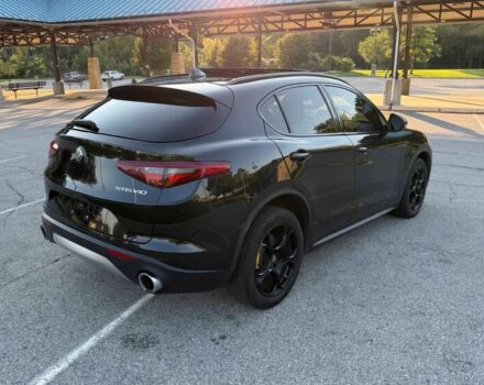 Черный Альфа stelvio, объемом двигателя 2 л и пробегом 34 тыс. км за 16300 $, фото 6 на Automoto.ua