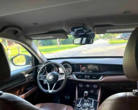Черный Альфа stelvio, объемом двигателя 2 л и пробегом 33 тыс. км за 9900 $, фото 6 на Automoto.ua
