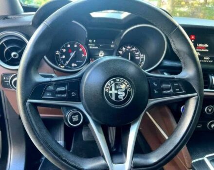 Черный Альфа stelvio, объемом двигателя 2 л и пробегом 33 тыс. км за 9900 $, фото 9 на Automoto.ua