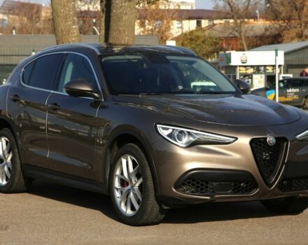 Коричневый Альфа stelvio, объемом двигателя 2 л и пробегом 32 тыс. км за 23000 $, фото 3 на Automoto.ua