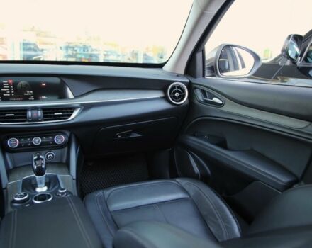 Коричневый Альфа stelvio, объемом двигателя 2 л и пробегом 32 тыс. км за 23000 $, фото 14 на Automoto.ua