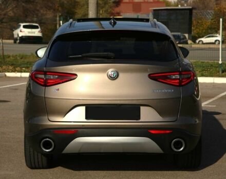 Коричневый Альфа stelvio, объемом двигателя 2 л и пробегом 32 тыс. км за 23000 $, фото 5 на Automoto.ua