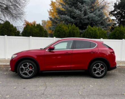 Красный Альфа stelvio, объемом двигателя 2 л и пробегом 41 тыс. км за 9900 $, фото 4 на Automoto.ua
