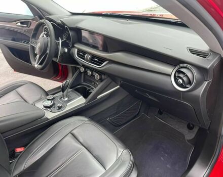 Червоний Альфа stelvio, об'ємом двигуна 2 л та пробігом 49 тис. км за 6200 $, фото 10 на Automoto.ua