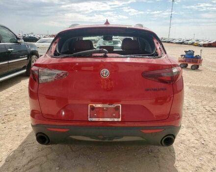 Красный Альфа stelvio, объемом двигателя 2 л и пробегом 54 тыс. км за 5000 $, фото 5 на Automoto.ua