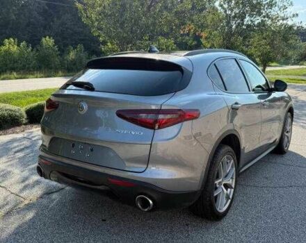 Серый Альфа stelvio, объемом двигателя 2 л и пробегом 88 тыс. км за 6500 $, фото 7 на Automoto.ua