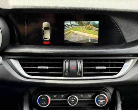 Серый Альфа stelvio, объемом двигателя 2 л и пробегом 47 тыс. км за 4300 $, фото 10 на Automoto.ua