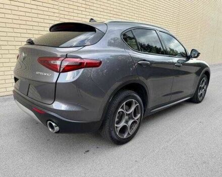 Серый Альфа stelvio, объемом двигателя 2 л и пробегом 37 тыс. км за 5400 $, фото 2 на Automoto.ua