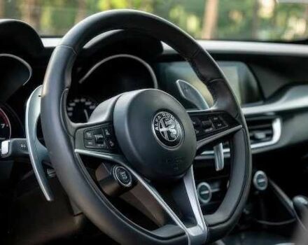 Серый Альфа stelvio, объемом двигателя 0 л и пробегом 65 тыс. км за 11500 $, фото 8 на Automoto.ua