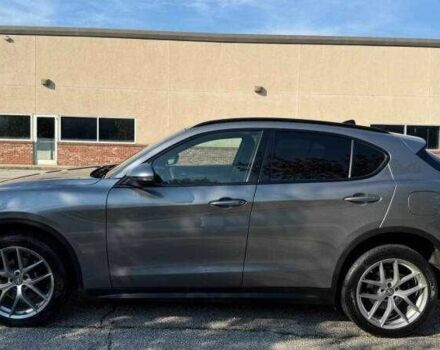 Серый Альфа stelvio, объемом двигателя 2 л и пробегом 88 тыс. км за 6500 $, фото 3 на Automoto.ua
