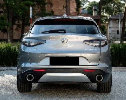 Серый Альфа stelvio, объемом двигателя 0 л и пробегом 65 тыс. км за 11500 $, фото 6 на Automoto.ua