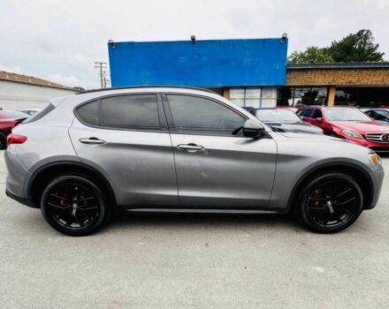 Сірий Альфа stelvio, об'ємом двигуна 2 л та пробігом 43 тис. км за 16300 $, фото 3 на Automoto.ua