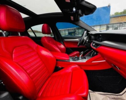 Сірий Альфа stelvio, об'ємом двигуна 2 л та пробігом 43 тис. км за 16300 $, фото 8 на Automoto.ua
