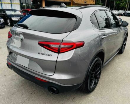 Сірий Альфа stelvio, об'ємом двигуна 2 л та пробігом 43 тис. км за 16300 $, фото 5 на Automoto.ua
