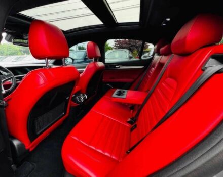 Сірий Альфа stelvio, об'ємом двигуна 2 л та пробігом 43 тис. км за 16300 $, фото 9 на Automoto.ua