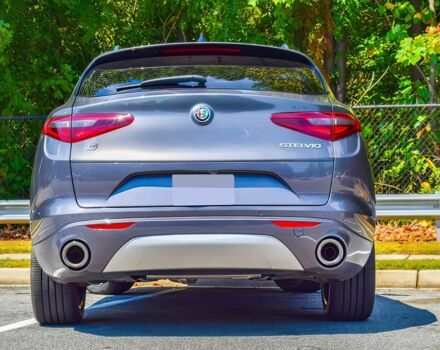 Сірий Альфа stelvio, об'ємом двигуна 2 л та пробігом 34 тис. км за 14300 $, фото 5 на Automoto.ua