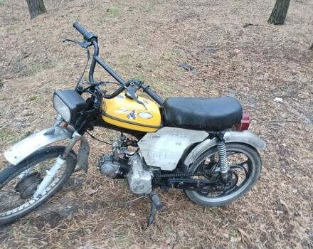 Желтый Альфа 72, объемом двигателя 0.72 л и пробегом 50 тыс. км за 100 $, фото 1 на Automoto.ua