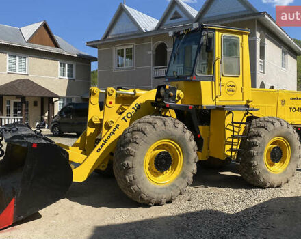 Желтый Амкодор ТО-18, объемом двигателя 10 л и пробегом 2 тыс. км за 9200 $, фото 3 на Automoto.ua