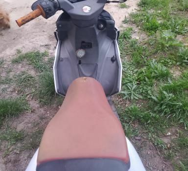 Априлия 3302, объемом двигателя 2.3 л и пробегом 0 тыс. км за 1200 $, фото 4 на Automoto.ua