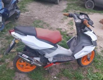 Априлия 3302, объемом двигателя 2.3 л и пробегом 0 тыс. км за 1200 $, фото 2 на Automoto.ua