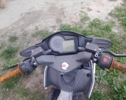 Априлия 3302, объемом двигателя 2.3 л и пробегом 0 тыс. км за 1200 $, фото 5 на Automoto.ua
