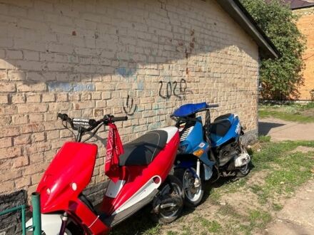 Априлія 4310 2004 у Нежине на Automoto.ua Априлія 4310, об'ємом двигуна 70 л та пробігом 0 тис. км за 701 $, фото 1 на Automoto.ua