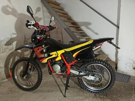 Априлия 5312 2003 в Черновцах на Automoto.ua Априлия 5312, объемом двигателя 80 л и пробегом 0 тыс. км за 1500 $, фото 1 на Automoto.ua