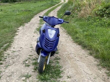 Априлия Другая 1998 в Черновцах на Automoto.ua Априлия Другая, объемом двигателя 72 л и пробегом 0 тыс. км за 182 $, фото 1 на Automoto.ua