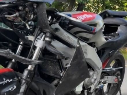 Априлія Інша 2003 у Вышгороде на Automoto.ua Априлія Інша, об'ємом двигуна 49 л та пробігом 0 тис. км за 363 $, фото 1 на Automoto.ua