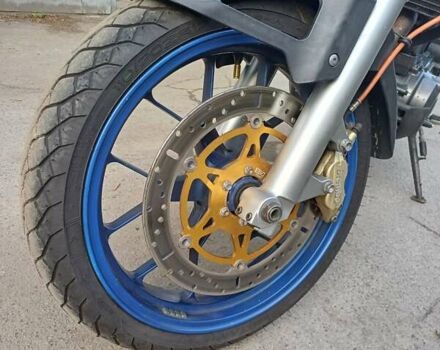 Априлия Пегасо 2005 в Киеве на Automoto.ua Оранжевый Априлия Пегасо, объемом двигателя 0.66 л и пробегом 37 тыс. км за 4000 $, фото 5 на Automoto.ua