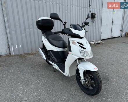 Априлия Спорт Сити 2013 в Днепре (Днепропетровске) на Automoto.ua Априлия Спорт Сити, объемом двигателя 0 л и пробегом 19 тыс. км за 2600 $, фото 4 на Automoto.ua