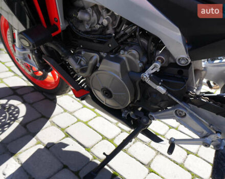 Черный Априлия Туоно, объемом двигателя 0.66 л и пробегом 7 тыс. км за 9850 $, фото 15 на Automoto.ua